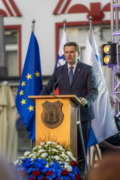 Slovesnost ob dnevu državnosti v Kamniku (4)